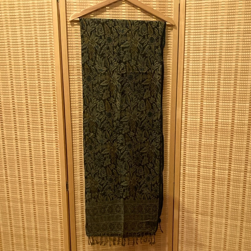 Blue Paisley Pashmina
